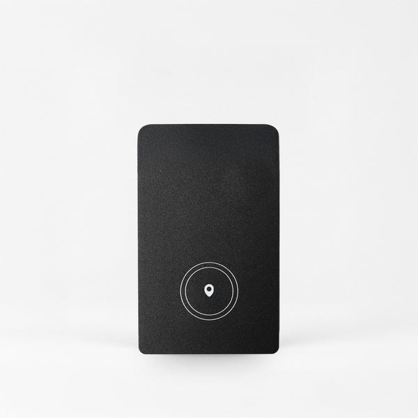Gêne tracker card in black, credit card sized Bluetooth tracker for a wallet